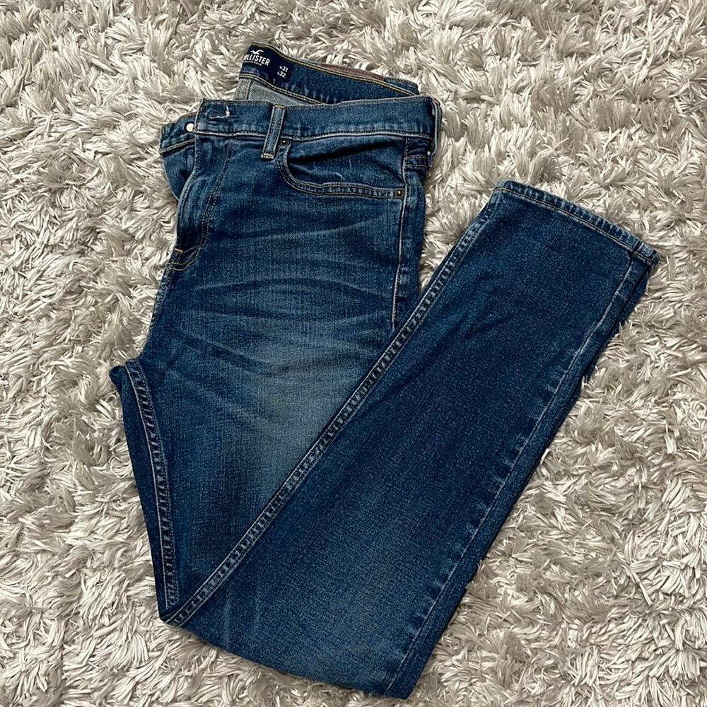 Hollister athletic skinny jeans — bundle and save!!